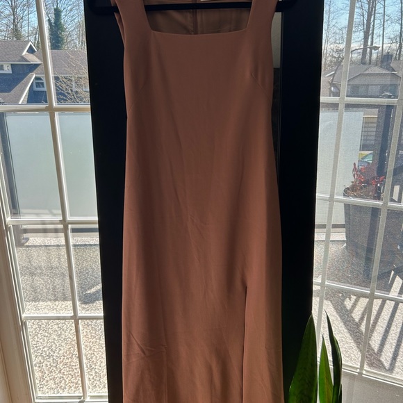 Taupe Oak + Fort Dress - Picture 2 of 4